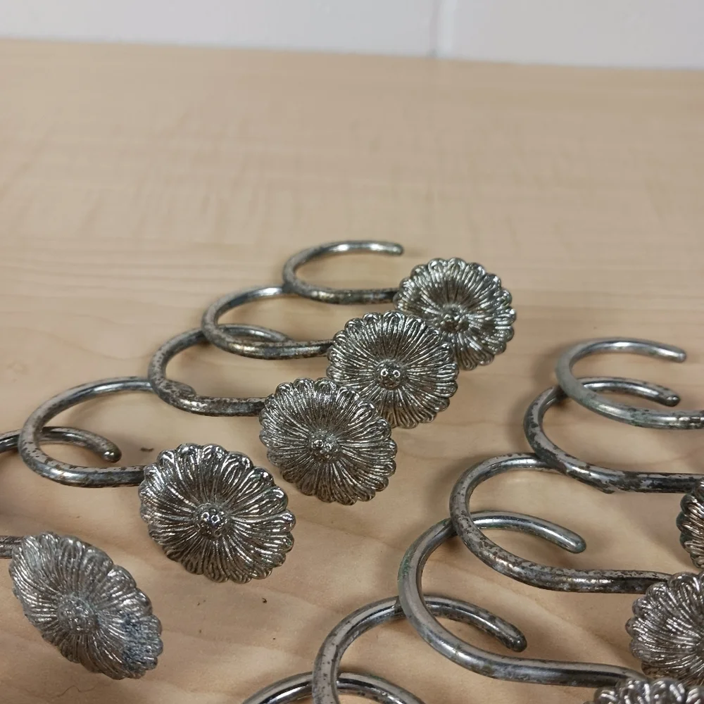 12‎ Daisy Boho Floral Metal Silver Toned Shower Curtain Hooks VTG Style